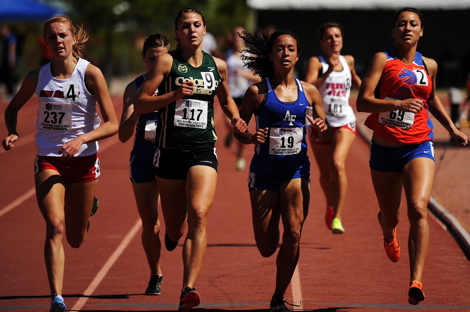 Female Track Runners